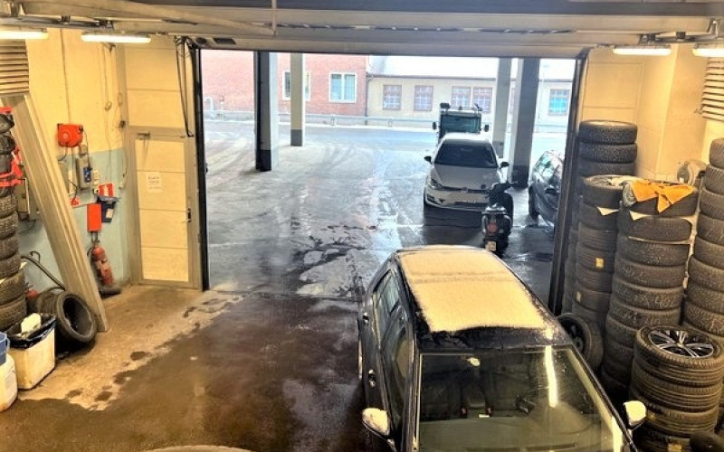 Bilrekond/Däckhotell i Centrala Västberga ind.område - 20407